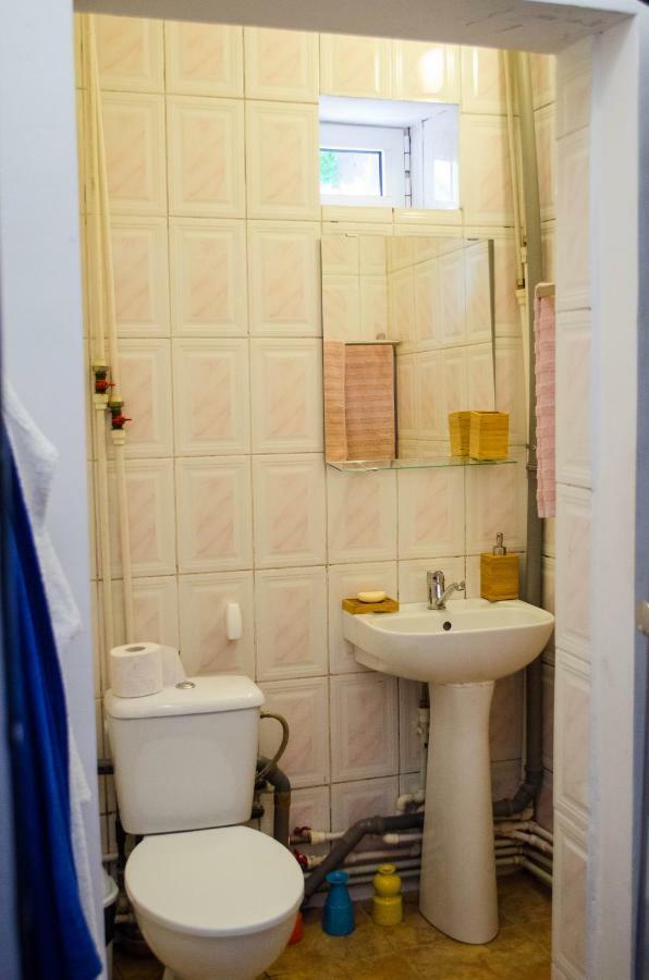 Collosal Studio Bukarest Kültér fotó